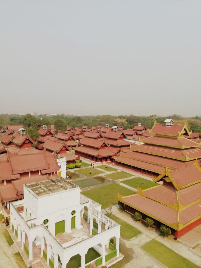 Mansion Hostel Mandalay Bagian luar foto